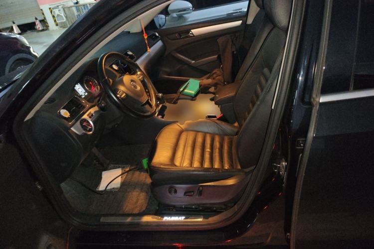 Used Volkswagen Passat 2014 1.8TSI DSG Prestige Edition Left Front Seat