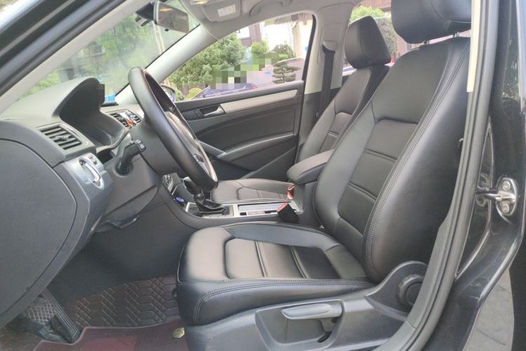 Used Volkswagen Passat 2014 1.8TSI DSG Prestige Edition Left Front Seat