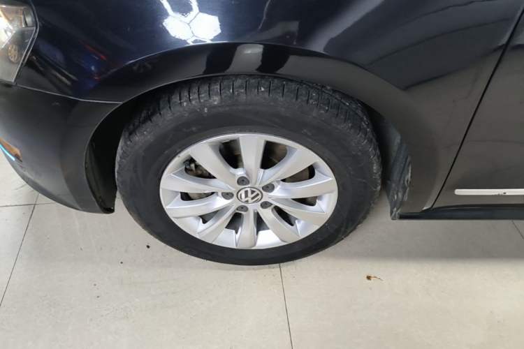 Used Volkswagen Passat 2014 1.8TSI DSG Prestige Edition Left Front Wheel Hub