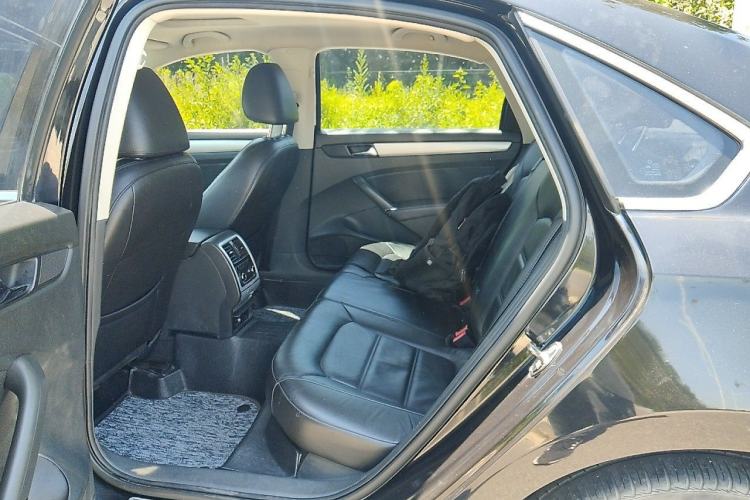 Used Volkswagen Passat 2014 1.8TSI DSG Prestige Edition Left Rear Seat
