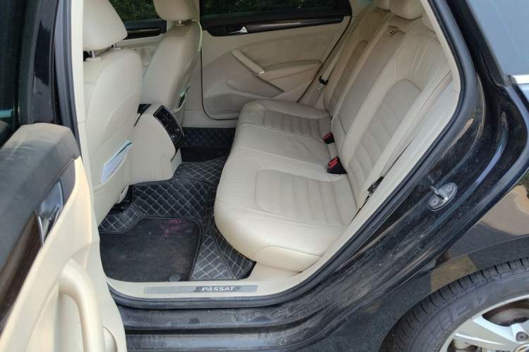 Used Volkswagen Passat 2014 2.0 TSI DSG Prestige Edition Left Rear Seat