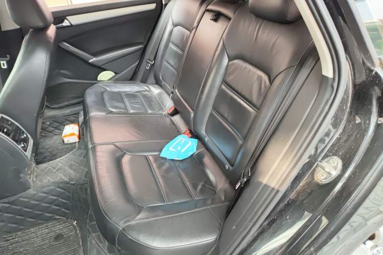 Used Volkswagen Passat 2014 1.8TSI DSG Prestige Edition Left Rear Seat