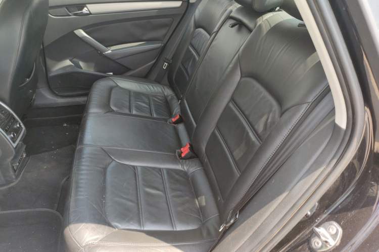 Used Volkswagen Passat 2014 1.8TSI DSG Prestige Edition Left Rear Seat