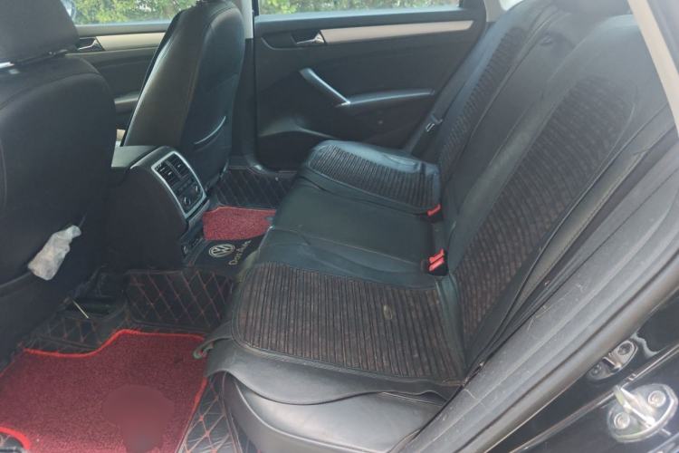 Used Volkswagen Passat 2014 1.8TSI DSG Prestige Navigation Edition Left Rear Seat