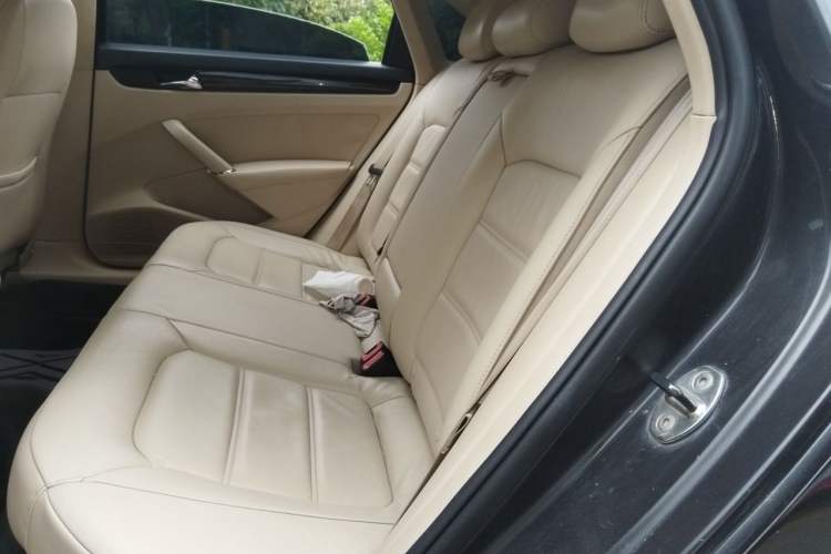 Used Volkswagen Passat 2014 1.8TSI DSG Prestige Edition Left Rear Seat