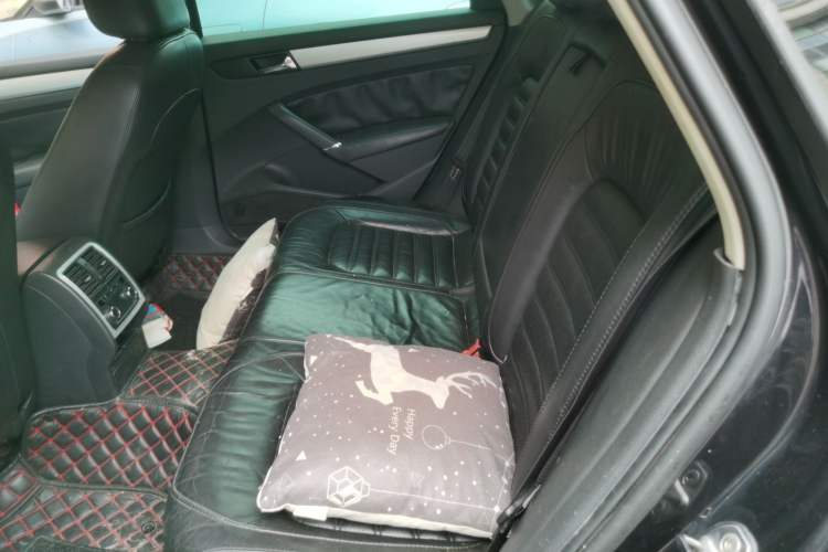 Used Volkswagen Passat 2014 2.0 TSI DSG Ultimate Edition Left Rear Seat