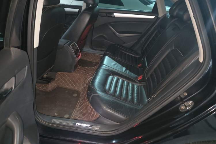 Used Volkswagen Passat 2014 2.0 TSI DSG Prestige Edition Left Rear Seat