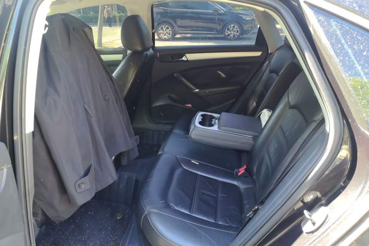 Used Volkswagen Passat 2014 1.4TSI DSG Prestige Edition Left Rear Seat