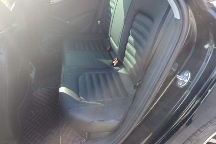 Used Volkswagen Passat 2014 1.8TSI DSG Prestige Edition Left Rear Seat