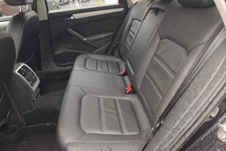 Used Volkswagen Passat 2014 1.8TSI DSG Prestige Edition Left Rear Seat