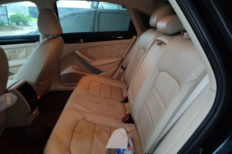 Used Volkswagen Passat 2014 1.8TSI DSG Prestige Edition Left Rear Seat