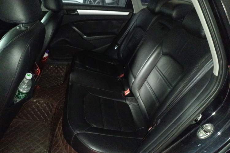 Used Volkswagen Passat 2014 1.8TSI DSG Prestige Edition Left Rear Seat