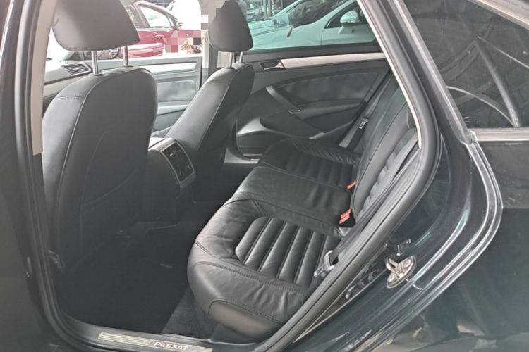 Used Volkswagen Passat 2014 2.0 TSI DSG Prestige Edition Left Rear Seat