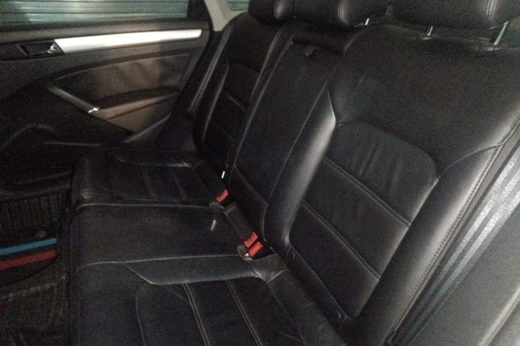 Used Volkswagen Passat 2014 1.8TSI DSG Prestige Edition Left Rear Seat