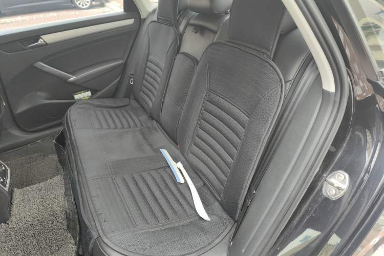 Used Volkswagen Passat 2014 1.8TSI DSG Prestige Edition Left Rear Seat