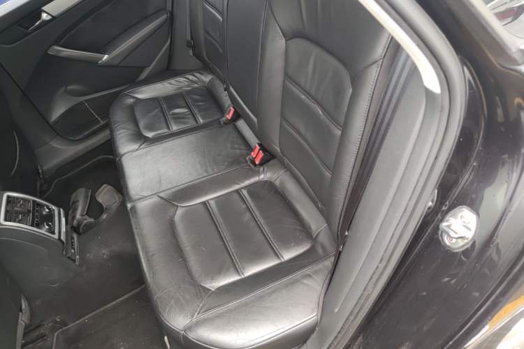 Used Volkswagen Passat 2014 1.8TSI DSG Prestige Edition Left Rear Seat