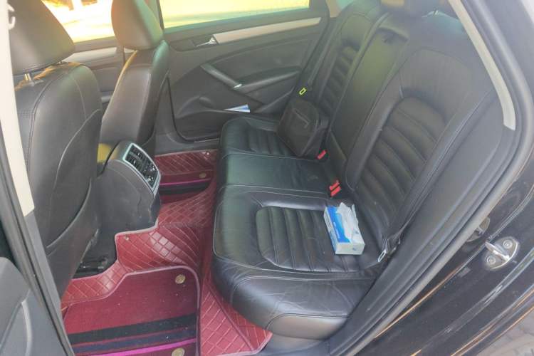 Used Volkswagen Passat 2014 1.8TSI DSG Prestige Edition Left Rear Seat