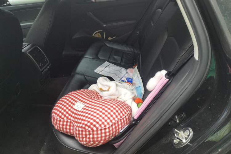 Used Volkswagen Passat 2014 1.8TSI DSG Prestige Edition Left Rear Seat