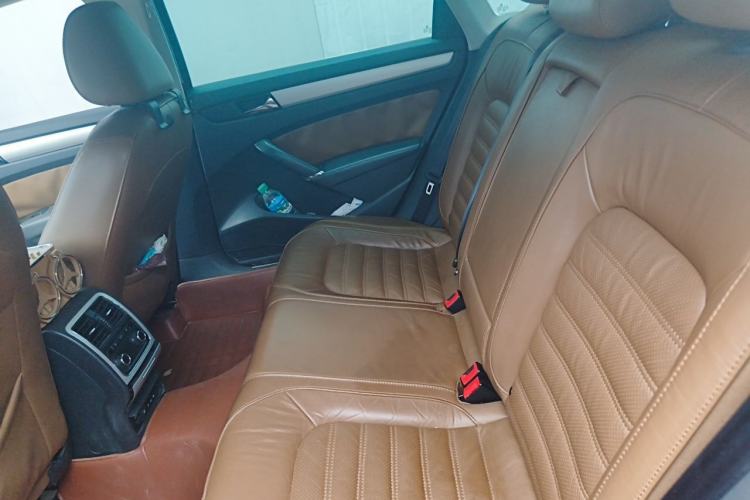Used Volkswagen Passat 2014 1.8TSI DSG Prestige Edition Left Rear Seat