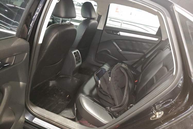 Used Volkswagen Passat 2014 1.8TSI DSG Prestige Navigation Edition Left Rear Seat