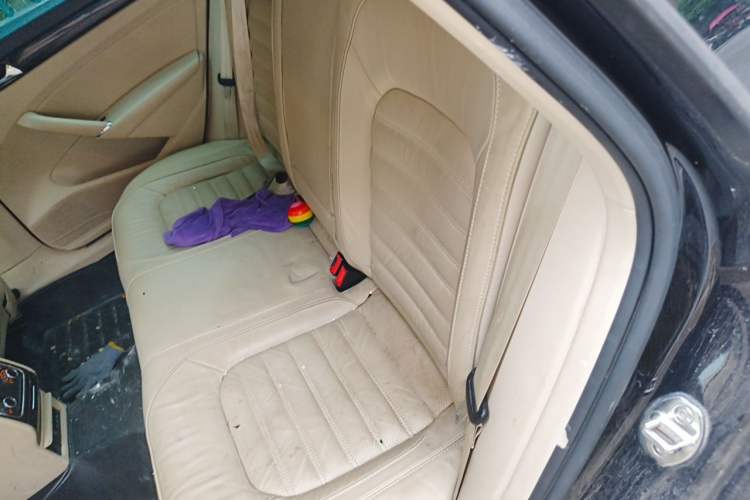 Used Volkswagen Passat 2014 1.8TSI DSG Prestige Edition Left Rear Seat