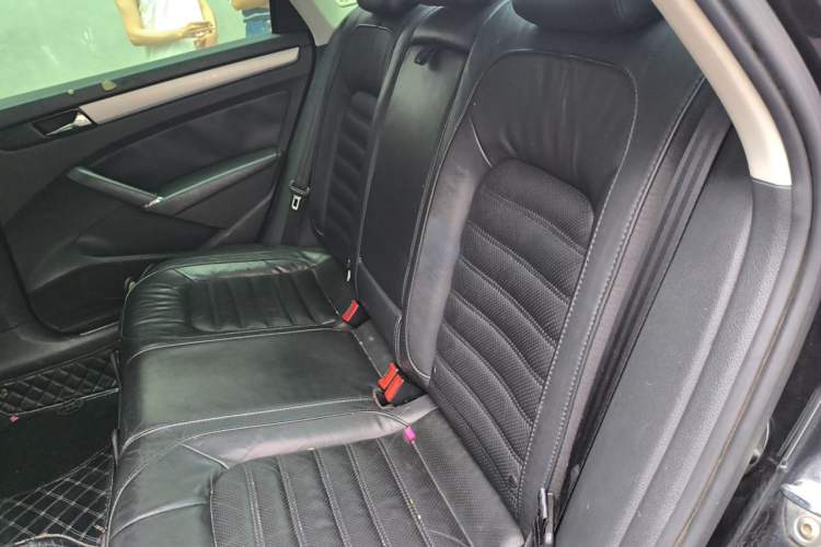 Used Volkswagen Passat 2014 1.8TSI DSG Prestige Edition Left Rear Seat