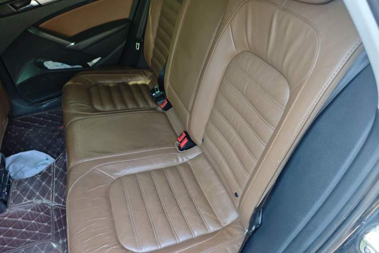 Used Volkswagen Passat 2014 1.8TSI DSG Prestige Edition Left Rear Seat