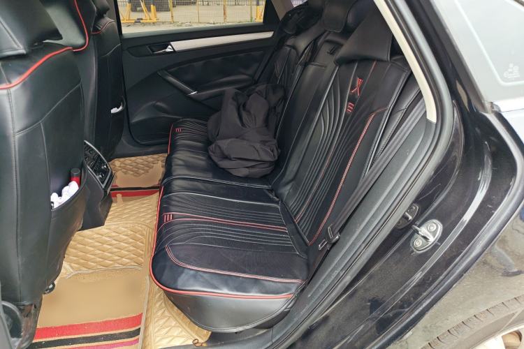 Used Volkswagen Passat 2014 1.8TSI DSG Prestige Edition Left Rear Seat