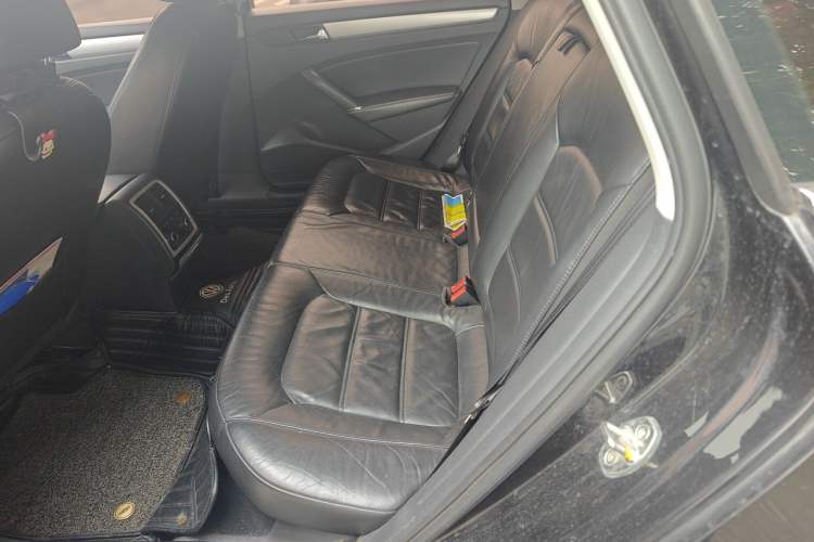 Used Volkswagen Passat 2014 1.4TSI DSG Prestige Edition Left Rear Seat