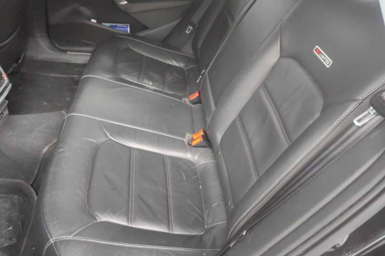 Used Volkswagen Passat 2014 1.8TSI DSG 30th Anniversary Edition Left Rear Seat