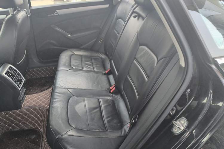 Used Volkswagen Passat 2014 1.8TSI DSG Prestige Edition Left Rear Seat