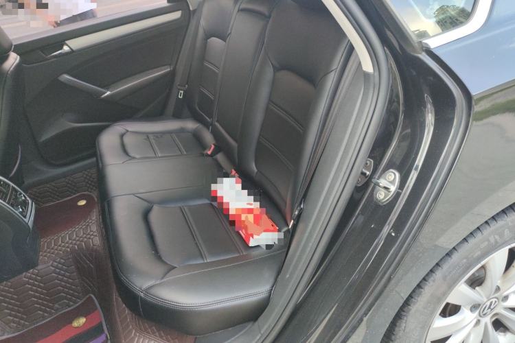 Used Volkswagen Passat 2014 1.8TSI DSG Prestige Edition Left Rear Seat