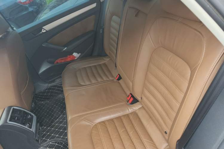 Used Volkswagen Passat 2014 1.8TSI DSG Prestige Edition Left Rear Seat