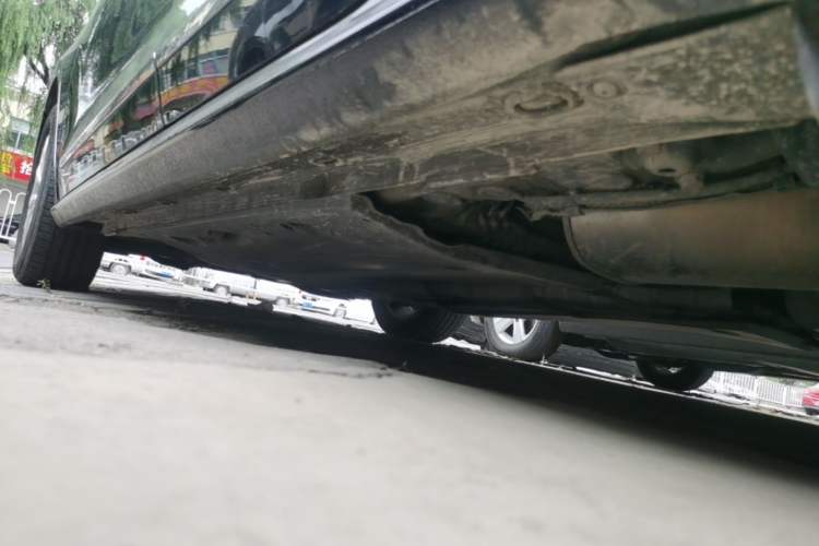 Used Volkswagen Passat 2014 1.8TSI DSG Prestige Edition Left Side Sill