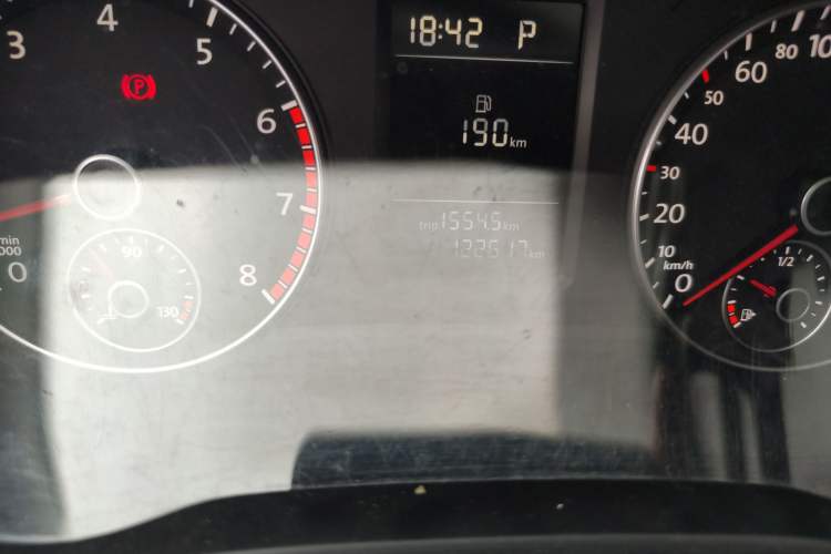Used Volkswagen Passat 2014 1.8TSI DSG Prestige Edition Odometer Close Up