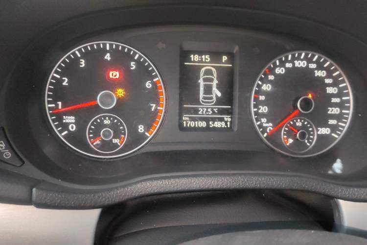 Used Volkswagen Passat 2014 1.8TSI DSG 30th Anniversary Edition Odometer Close Up
