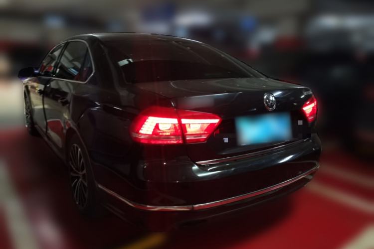Used Volkswagen Passat 2014 1.8TSI DSG Prestige Navigation Edition Rear Left 45 Deg