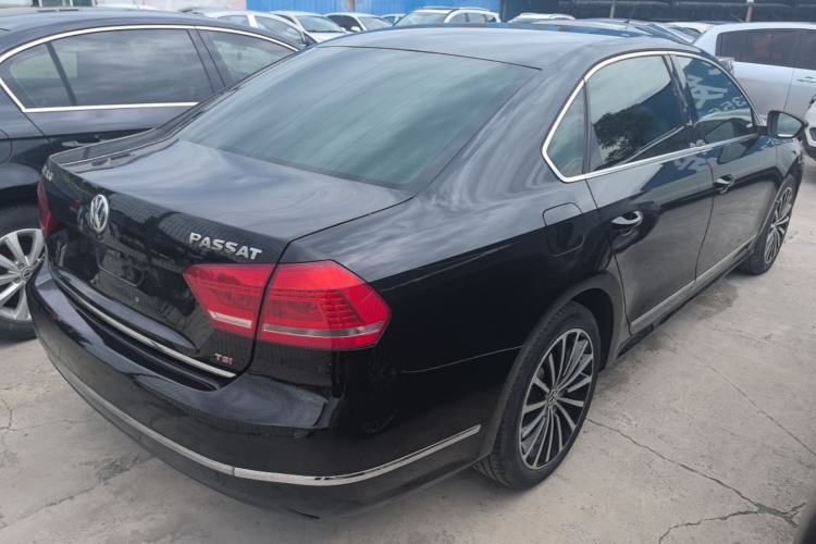 Used Volkswagen Passat 2014 1.8TSI DSG Prestige Edition Rear Right 45 Deg