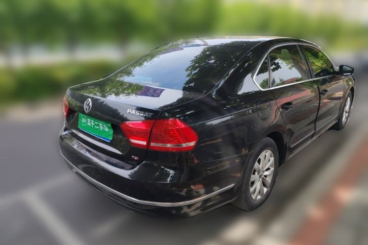Used Volkswagen Passat 2014 1.8TSI DSG Luxury Edition Rear Right 45 Deg