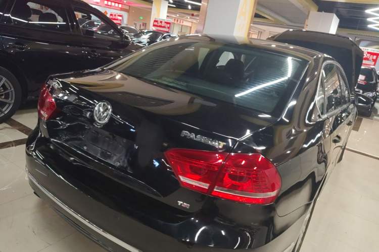 Used Volkswagen Passat 2014 1.8TSI DSG Prestige Edition Rear Right 45 Deg
