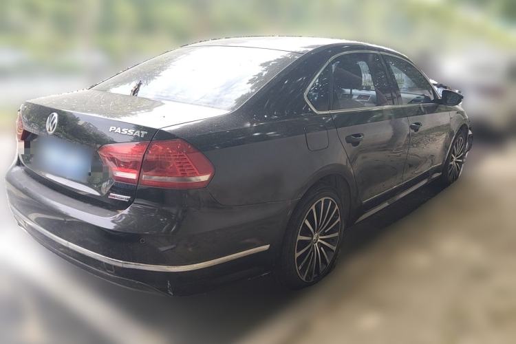 Used Volkswagen Passat 2014 1.8TSI DSG 30th Anniversary Edition Rear Right 45 Deg