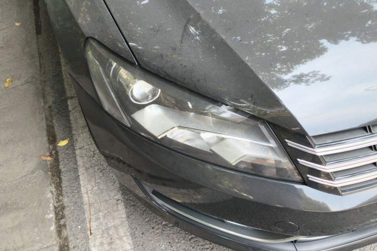 Used Volkswagen Passat 2014 1.8TSI DSG Prestige Edition Right Front Headlight