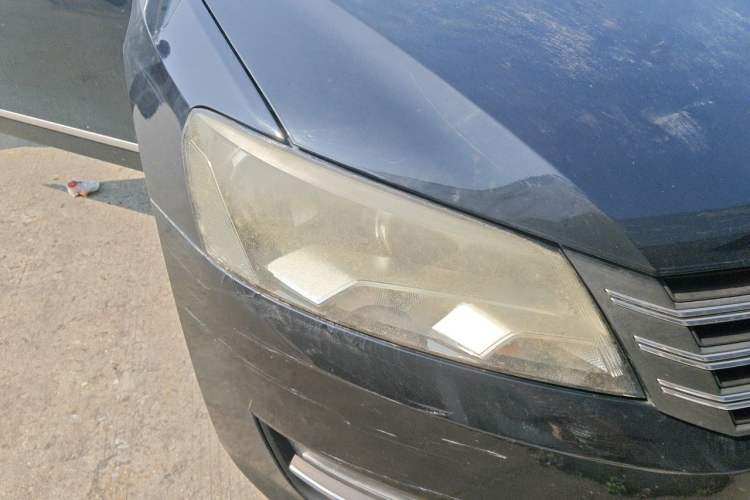 Used Volkswagen Passat 2014 1.8TSI DSG Prestige Navigation Edition Right Front Headlight