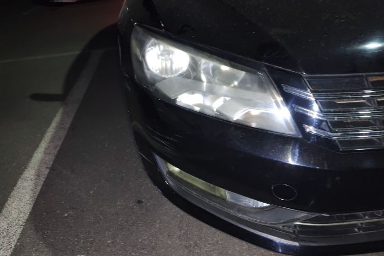 Used Volkswagen Passat 2014 1.8TSI DSG Prestige Edition Right Front Headlight