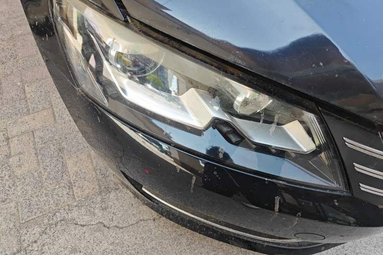 Used Volkswagen Passat 2014 1.8TSI DSG Prestige Navigation Edition Right Front Headlight