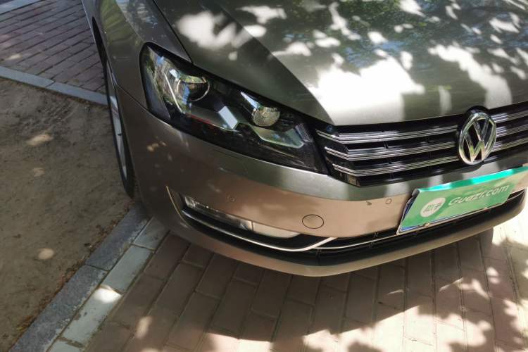 Used Volkswagen Passat 2014 1.8TSI DSG Prestige Edition Right Front Headlight