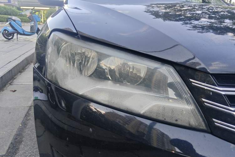 Used Volkswagen Passat 2014 1.8TSI DSG Prestige Edition Right Front Headlight