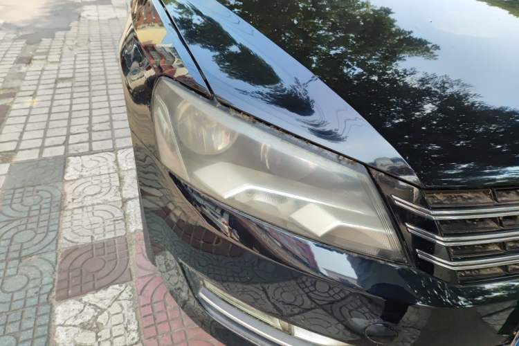 Used Volkswagen Passat 2014 1.8TSI DSG Prestige Edition Right Front Headlight