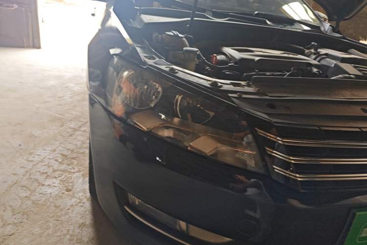 Used Volkswagen Passat 2014 1.8TSI Automatic Prestige Edition Right Front Headlight