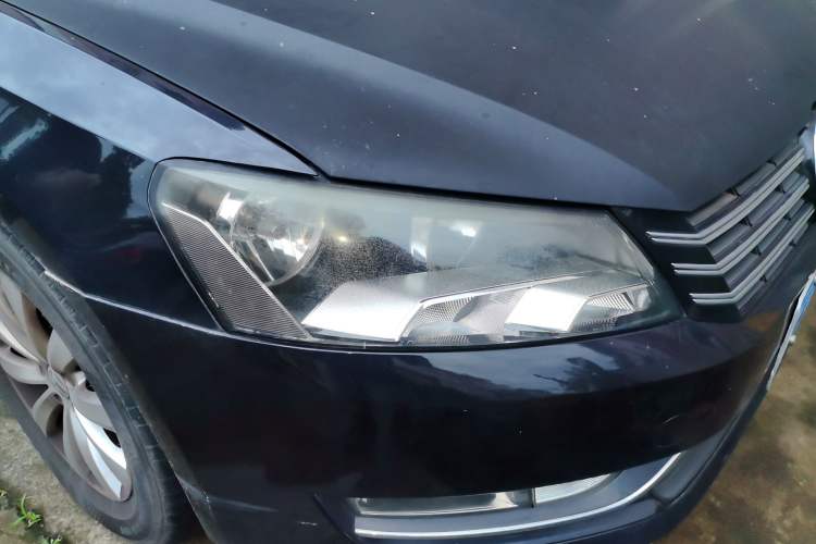 Used Volkswagen Passat 2014 1.8TSI DSG Prestige Edition Right Front Headlight